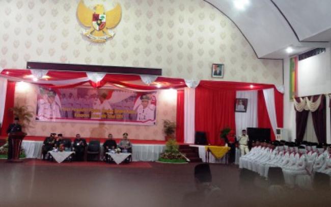 Bupati Suyatno Pimpin Upacara HUT Ri ke-70